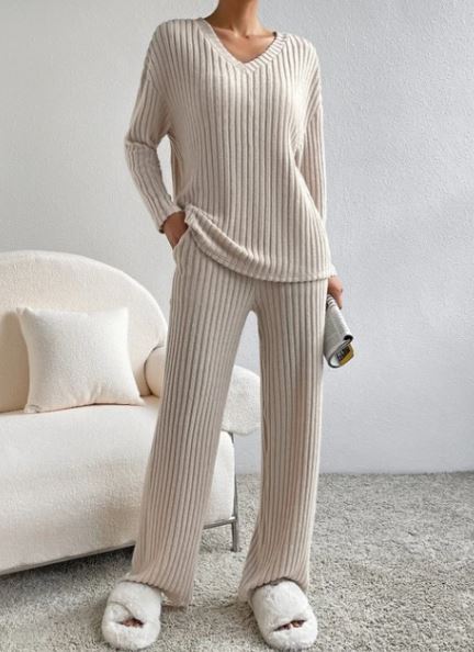 Casual 2-Piece Loungewear Set - TechShed