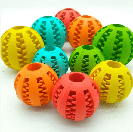 Interactive Rubber Slow Feeder Dog Ball - TechShed